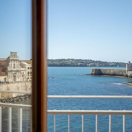 Ortigia Seafront Apartment By Wonderful Italy Syrakusa Exteriör bild