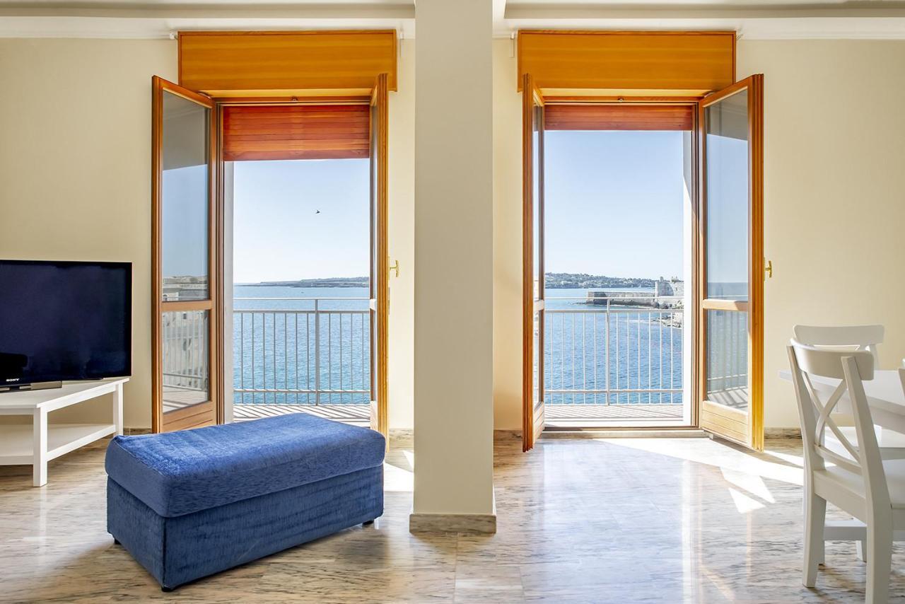 Ortigia Seafront Apartment By Wonderful Italy Syrakusa Exteriör bild