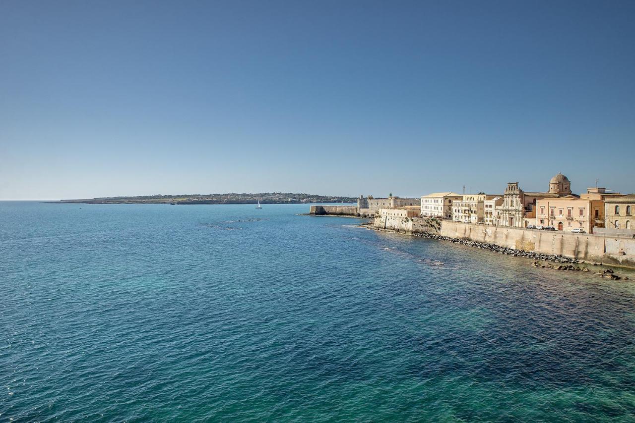 Ortigia Seafront Apartment By Wonderful Italy Syrakusa Exteriör bild