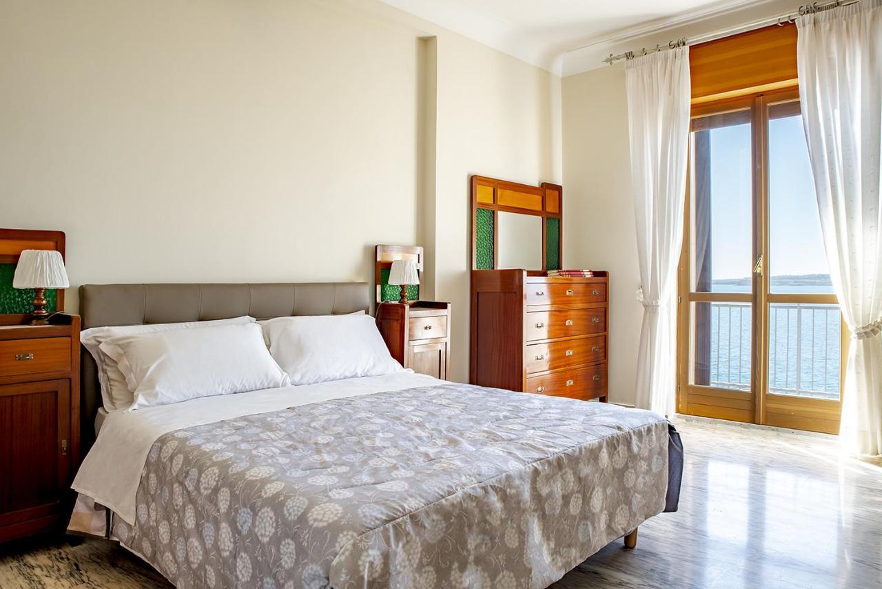 Ortigia Seafront Apartment By Wonderful Italy Syrakusa Exteriör bild